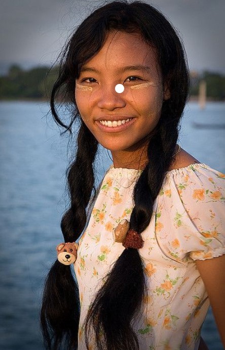 Burmese girls
